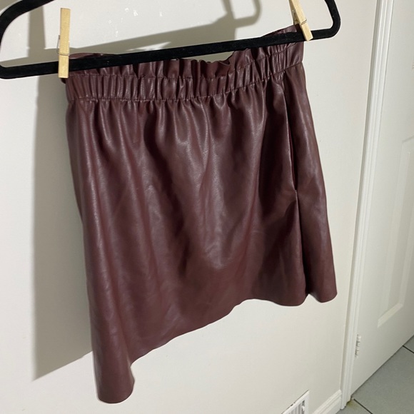 Dark Red Pleather Skirt - Picture 5 of 8